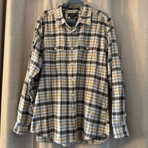 Eddie Bauer Relaxed Fit Plaid Long Sleeve Button Up Shirt Size Large Men’s